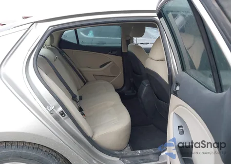 2011 Kia Optima Lx z USA, uszkodzony, nr VIN KNAGM4A79B5152660